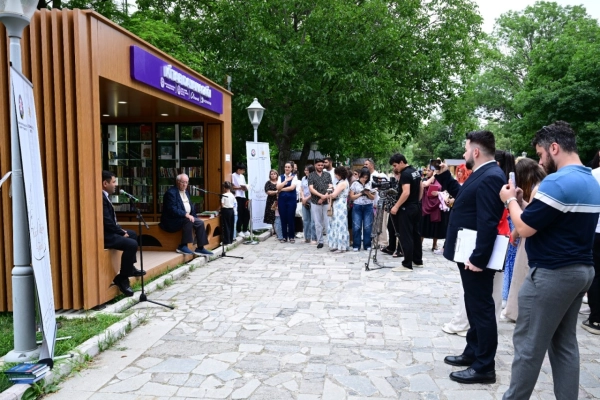 Şuşada 'Kitab dayanacağı' istifadəyə verilib